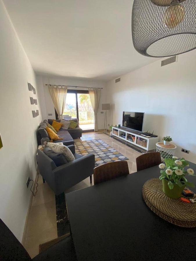 Marina Del Castillo, Duquesa Beachfront Apartment Manilva Exterior foto